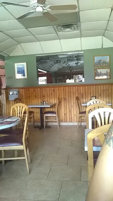 Village Pizzeria Picture 3