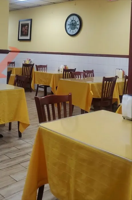 Elm Street Barbecue Picture 4