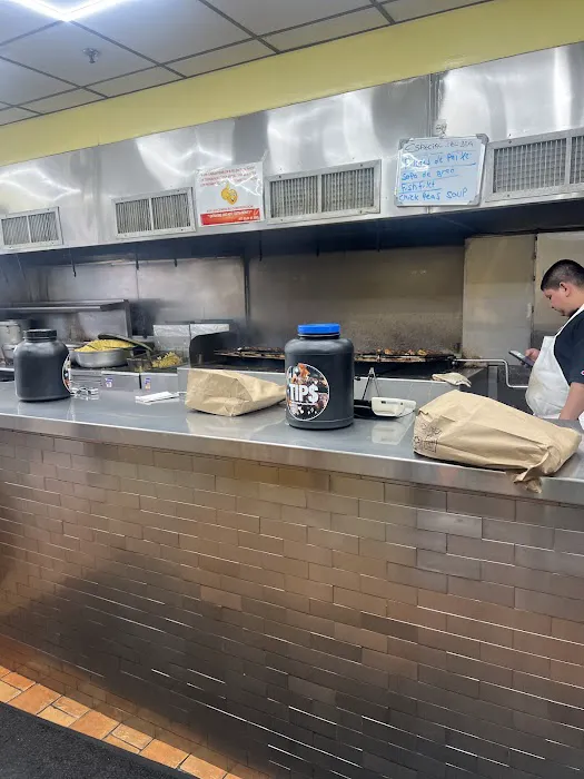 Elm Street Barbecue Picture 1