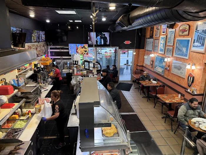 Omar's Cafe Picture 9