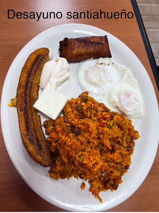 Scarlett's Restaurant & Bakery Picture 3