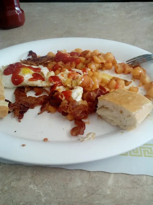 Leo's Café & El Guame Restaurant Picture 4