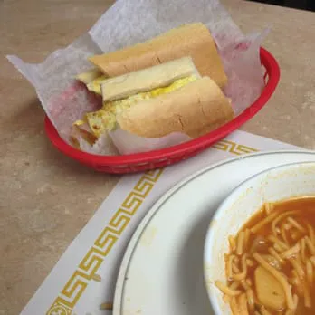 Leo's Café & El Guame Restaurant Picture 9