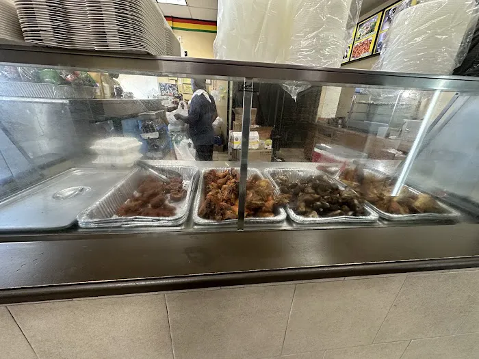 Aunty Lizzy's Oseikrom Restaurant and African Market Picture 10