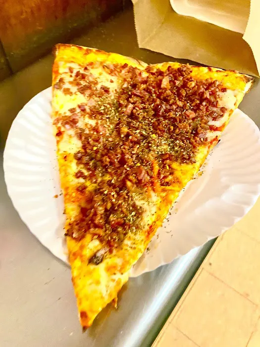 Nico's Halal Pizzeria & Fried Chicken Picture 5