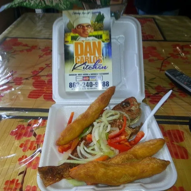 Carlos Kitchen Picture 6