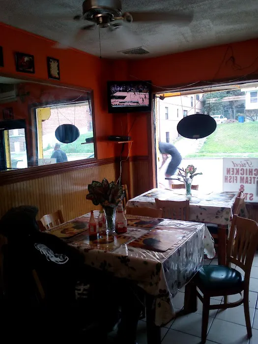 Carlos Kitchen Picture 2