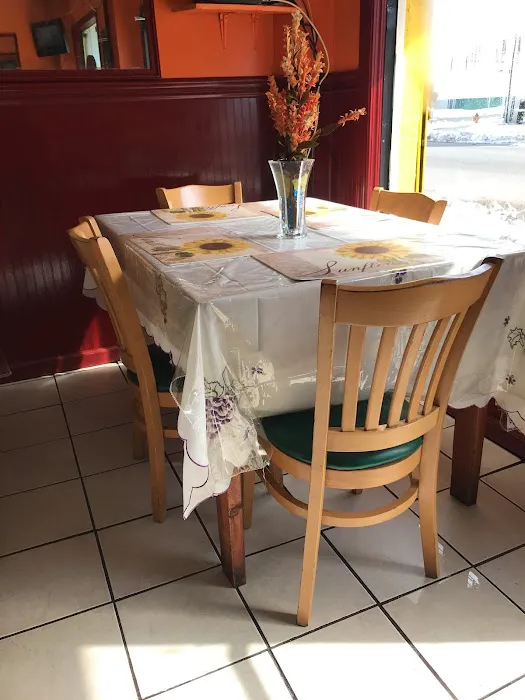 Carlos Kitchen Picture 9