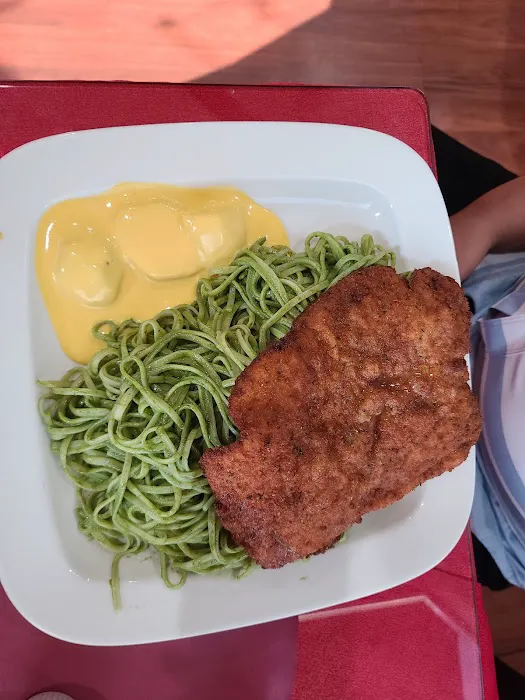 El Chalan Restaurant Picture 3