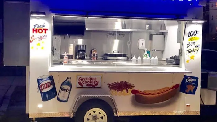 HotDog Lady LLC Picture 7