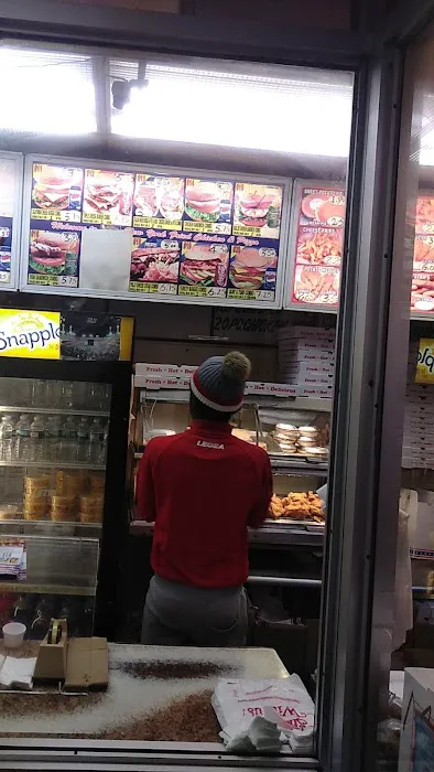 New York Fried Chicken & Pizza Picture 2