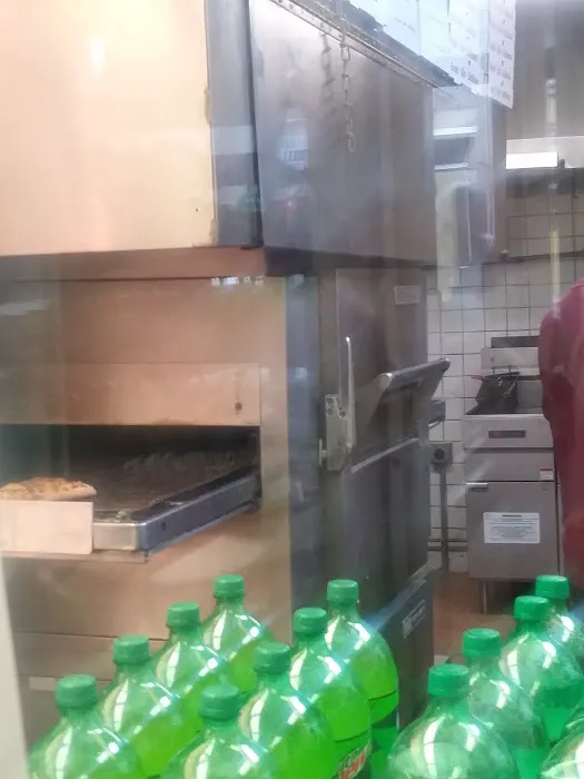 New York Fried Chicken & Pizza Picture 9