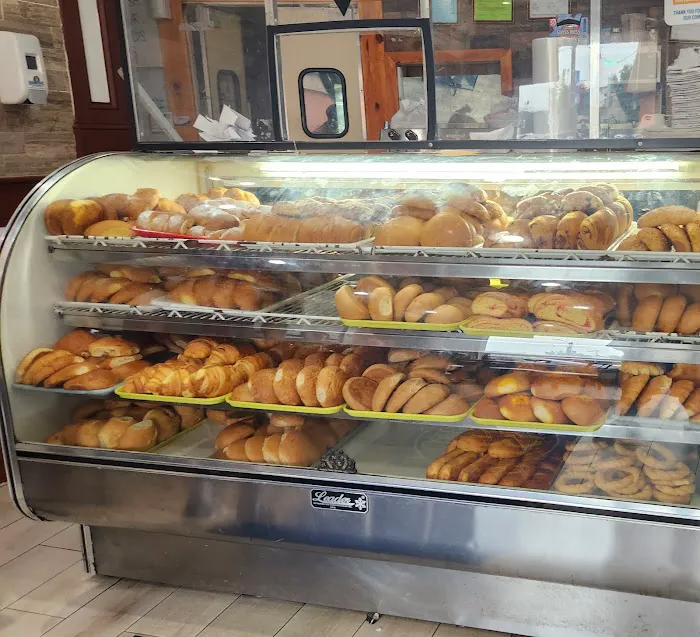 J&V Grill Restaurant Cafeteria Picture 10