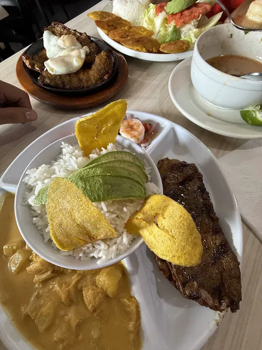 J&V Grill Restaurant Cafeteria Picture 9