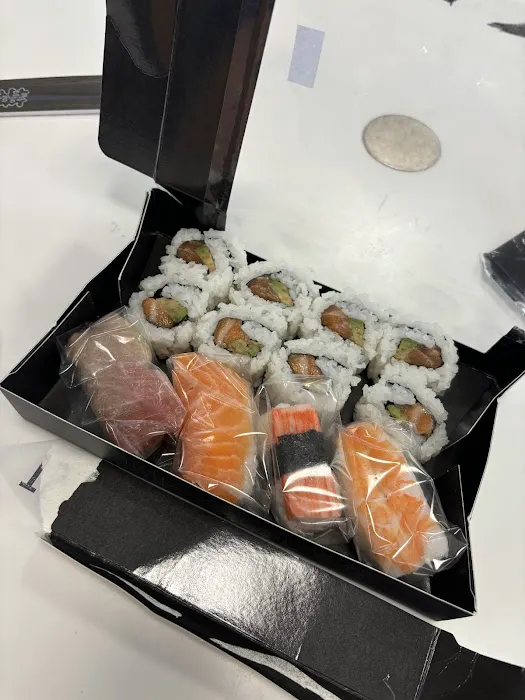 Tsukiji Fishroom Picture 3