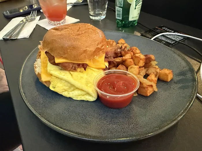 Wanderlust Burger Bar Picture 10