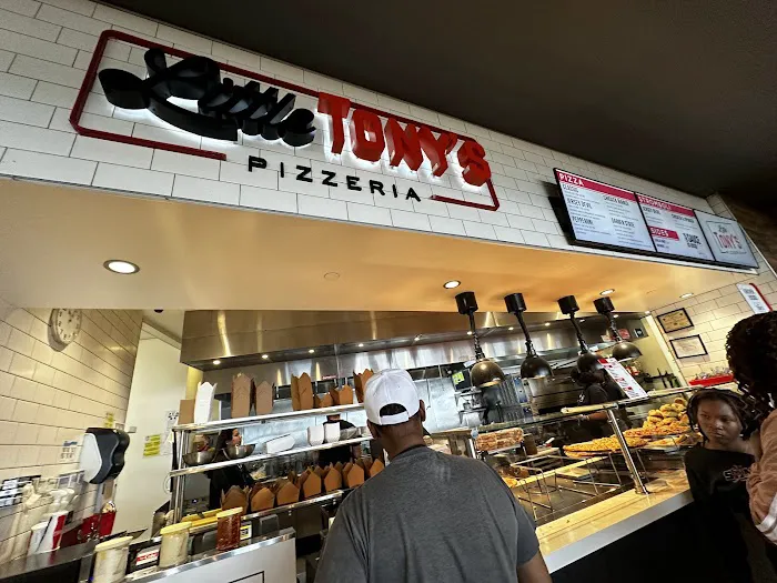 Little Tony's Pizzeria Picture 9