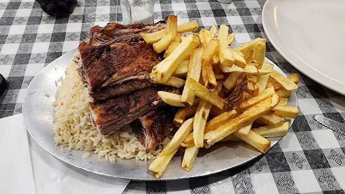 Long Ave BBQ Hillside Picture 3