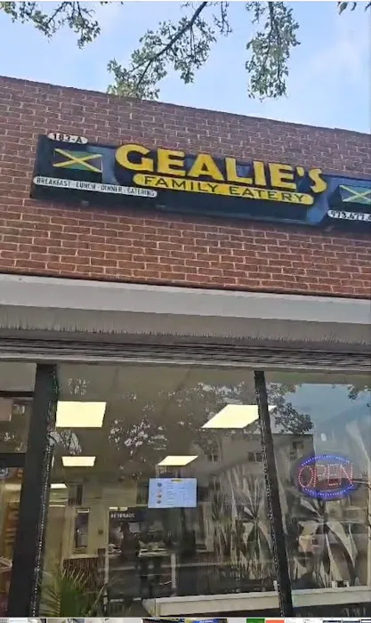 Gealie Family Eatery Picture 10