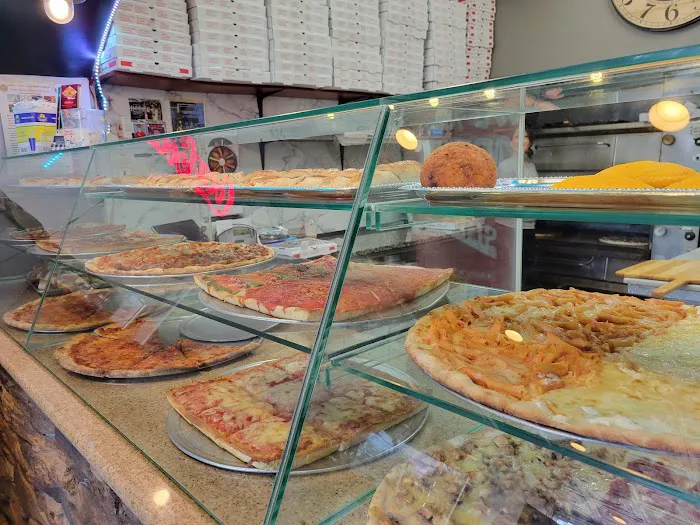 Pizza Cucina North Merrick Picture 1