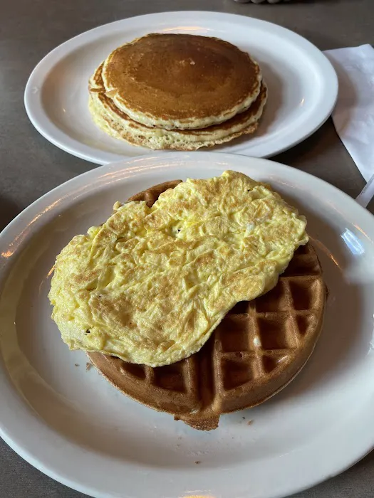 Circle M Diner Picture 6