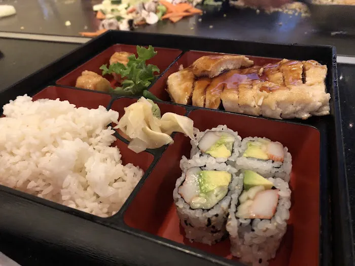 Mt. Fuji Japanese Sushi & Hibachi Restaurant Picture 6