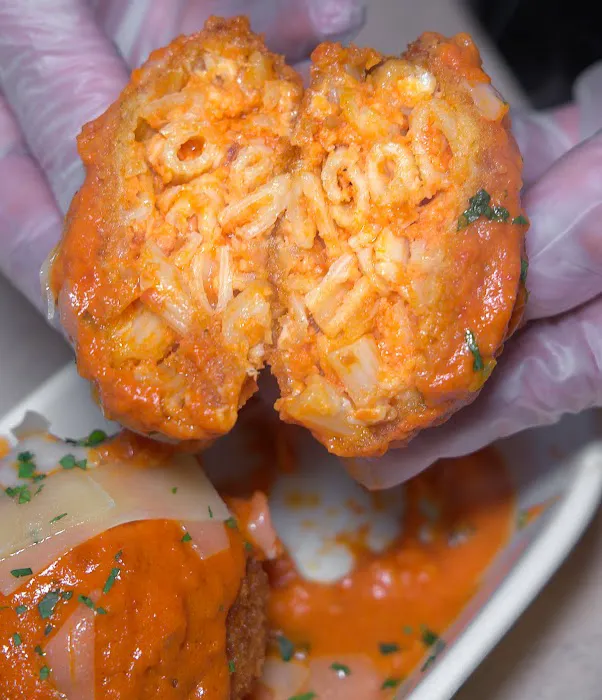 Napolini Pizzeria & Catering Picture 4