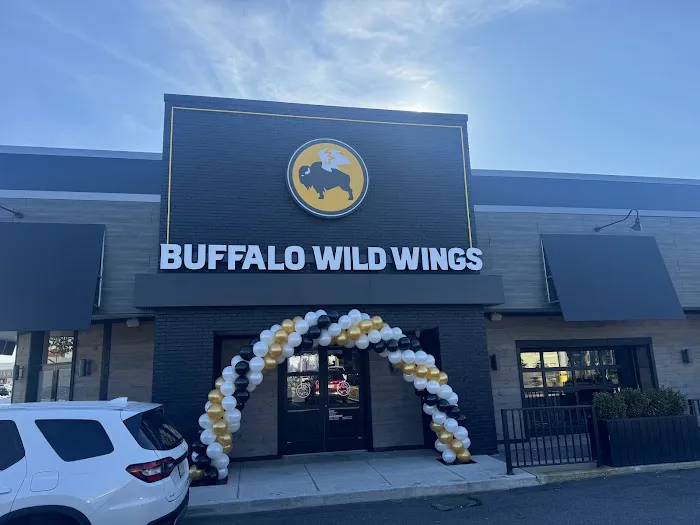 Buffalo Wild Wings Picture 2