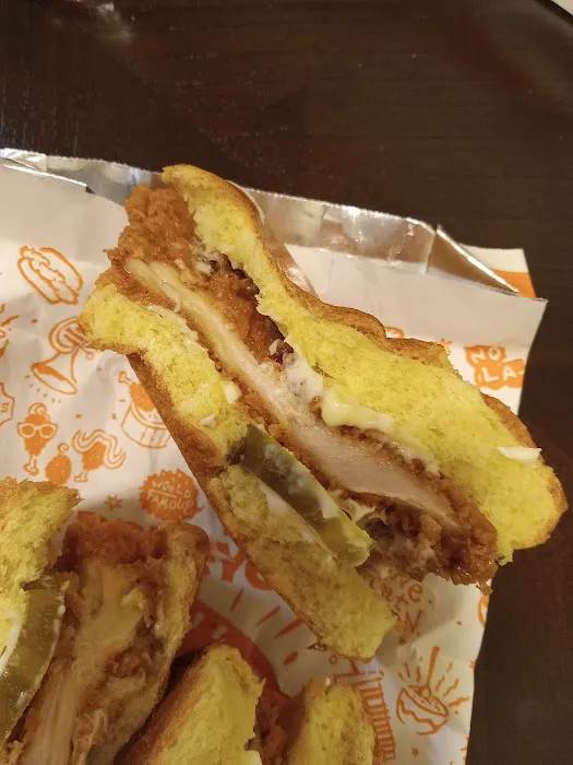 Popeyes Louisiana Kitchen Picture 2