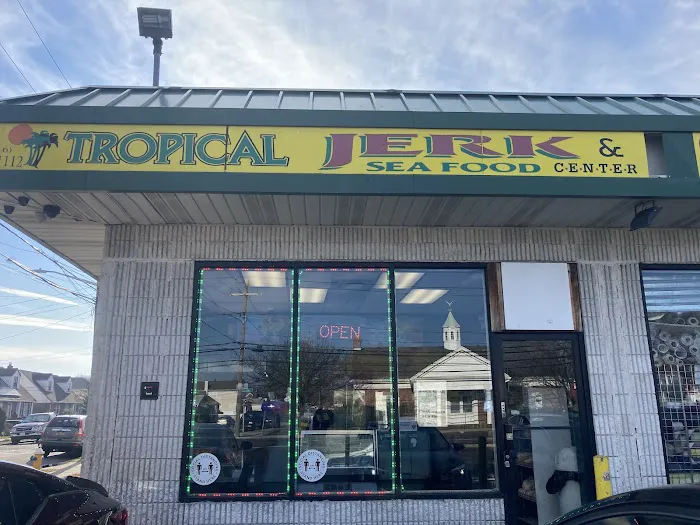 Tropical Jerk & Seafood Center Picture 9
