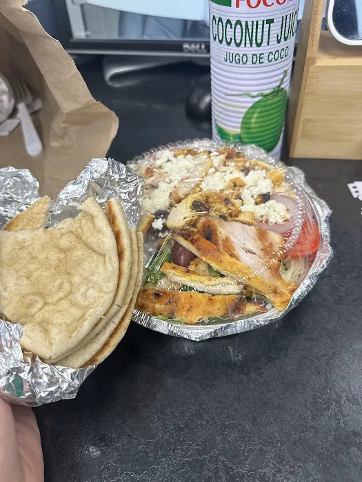 Campus Pizza Gyro Picture 7