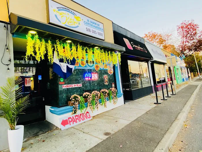 .Reyna’s Kitchen Picture 6