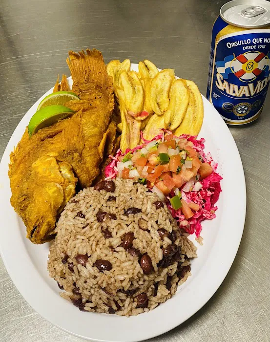 .Reyna’s Kitchen Picture 5