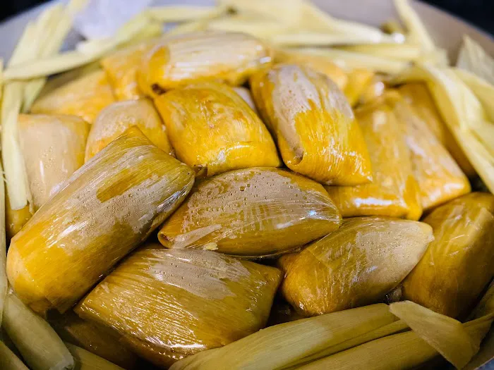 .Reyna’s Kitchen Picture 1