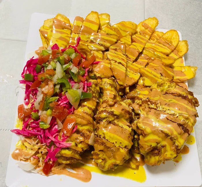 .Reyna’s Kitchen Picture 8