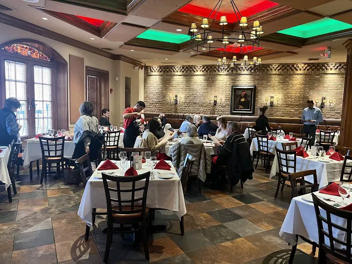 Umberto's Restaurant & Pizzeria Picture 10