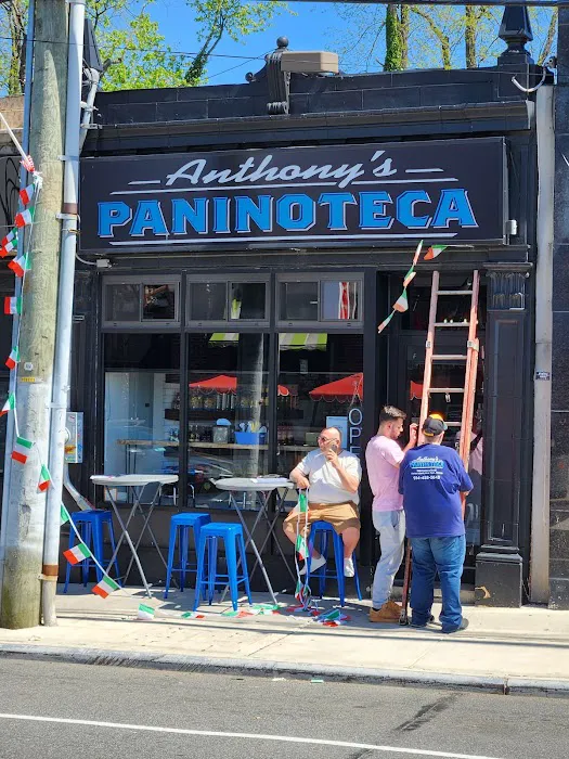 Anthony's Paninoteca Picture 10