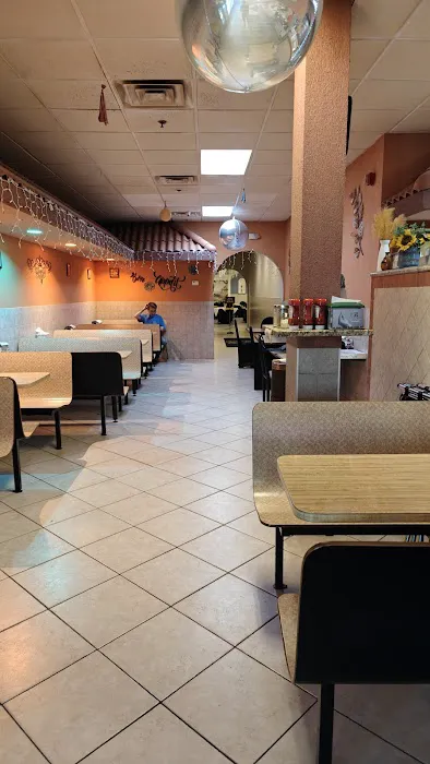 Riuniti Pizzeria & Restaurant Picture 9