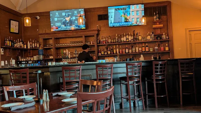 Santini Seafood and Steakhouse Picture 9