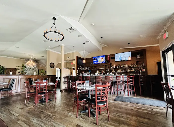 Santini Seafood and Steakhouse Picture 5