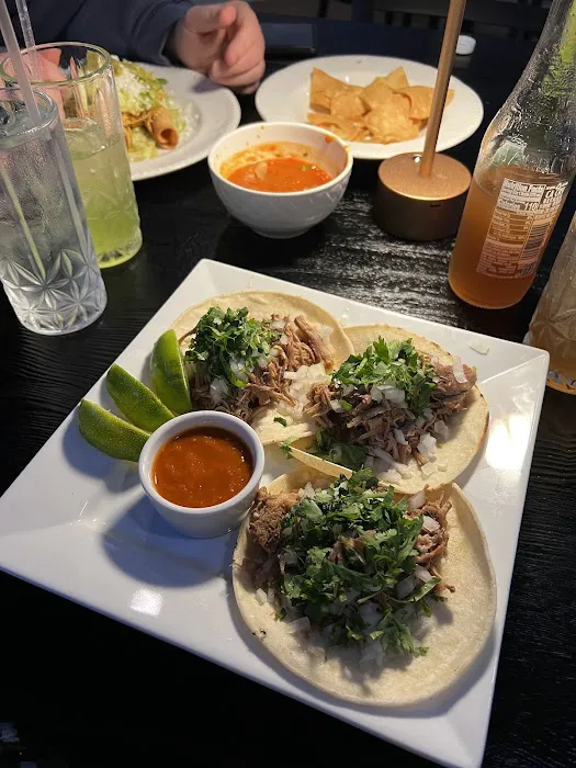 Apples Mexican Italian Restaurant and Bar Picture 9