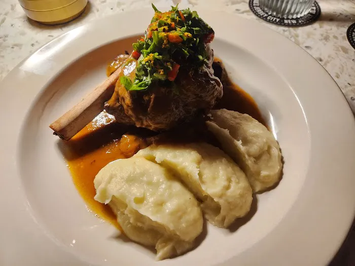 Adour Bistro Picture 5