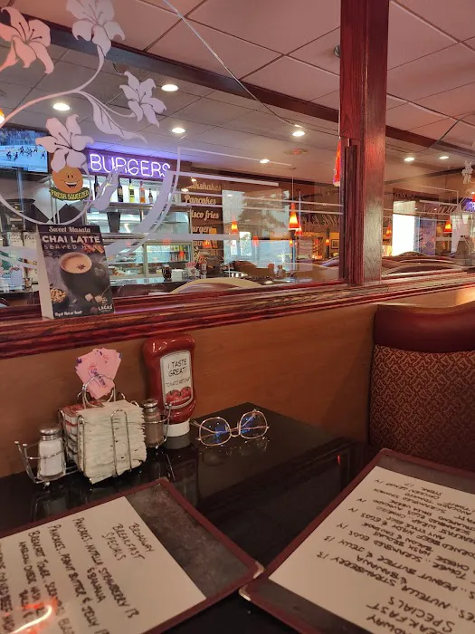 Broadway Diner Picture 4