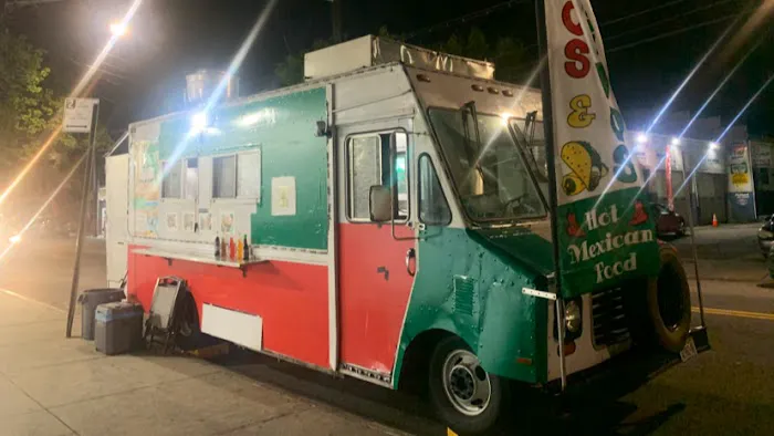 Tacos Mi Hogar Truck Picture 6