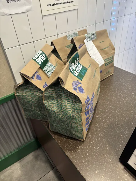 Wingstop Picture 3