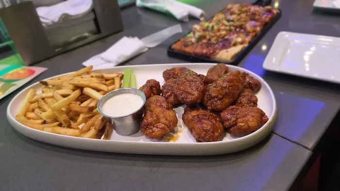 Dave & Buster's Staten Island Picture 7