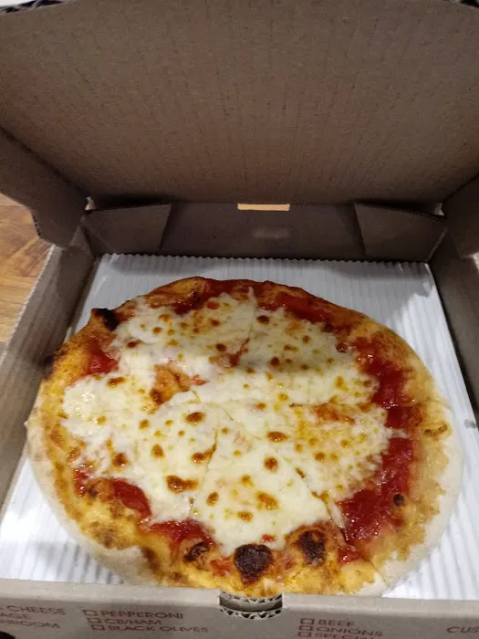 Piattino Oven Fired Pizza Picture 5