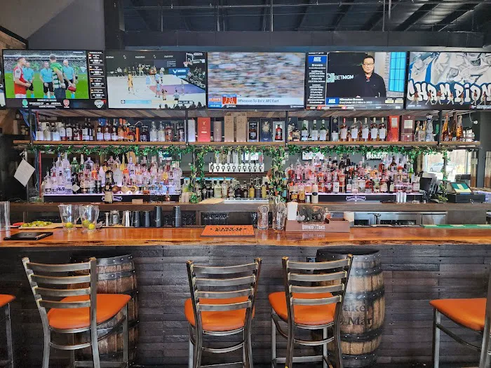 Whiskey Hideaway Picture 9