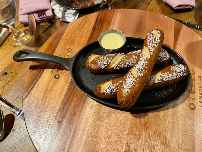 Whiskey Hideaway Picture 10