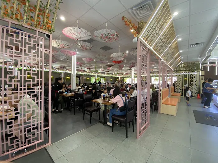 Umi Hotpot Sushi & Seafood Buffet Picture 9